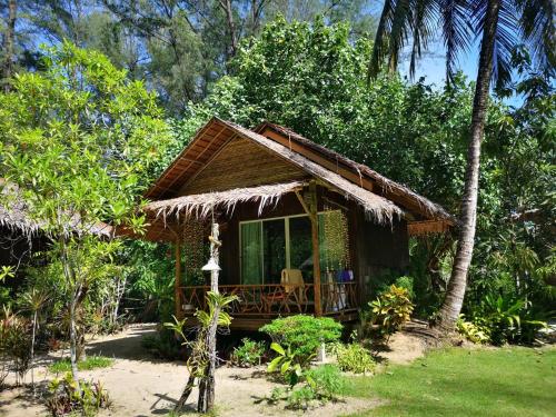 Hapla beach cottage เขาหลัก