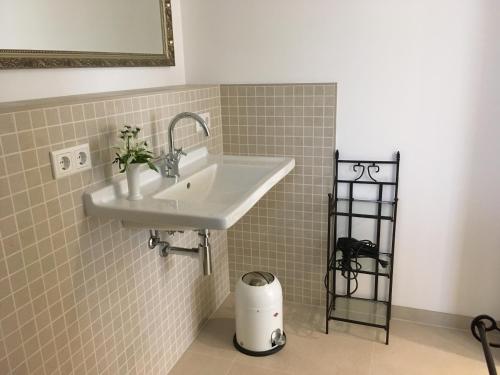 Großzügiges Appartement -ruhig und doch zentral in Odenthal, Deutschland