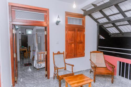 Facilities, Rock House in Unawatuna