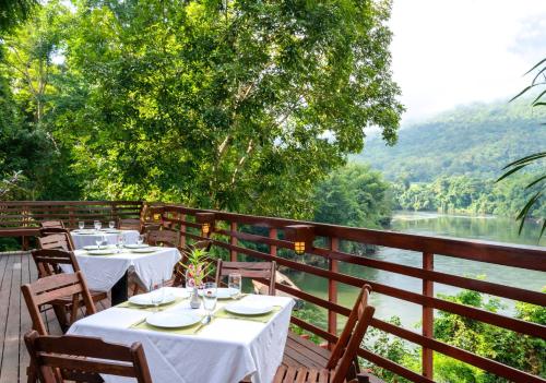 โฮมพุเตย Home Phutoey River Kwai Resort Kanchanaburi