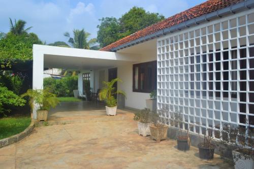 Entrance, Jaffna Heritage Villa in Jaffna