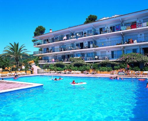 Apartamentos Cala Llevado In Tossa De Mar Spanien 200 Bewertungen Preise Planet Of Hotels