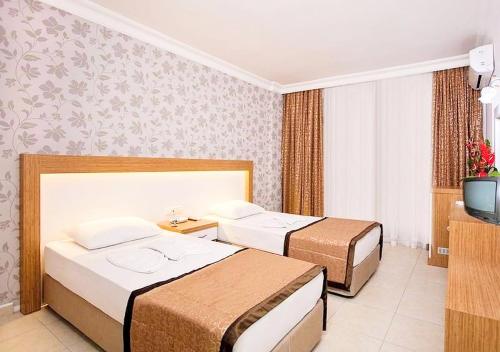  Kleopatra beach apartment in the center in Alanya