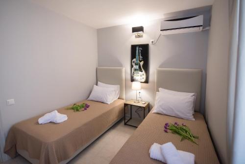 Regalo Apartments - image 3