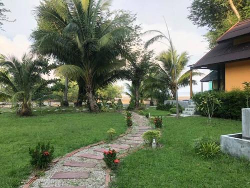 mook tamarind resort
