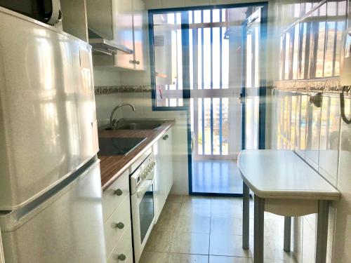 BENIDORM CENTER KENNEDY APARTMENT - image 6
