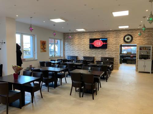 Ételek és italok, Apart-Hotel Rheinischer Hof Dormagen in Dormagen