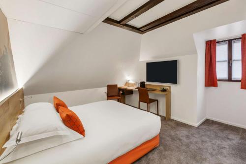 2 twin beds