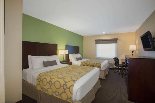 Queen Room with Two Queen Beds - Non-Smoking