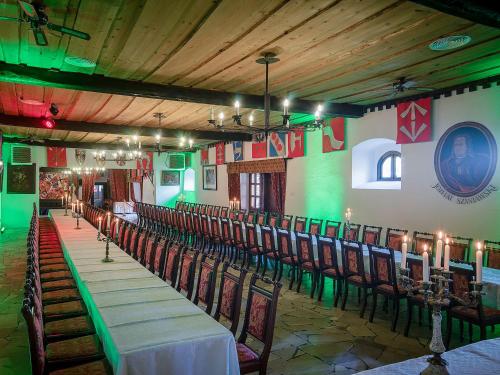 Kilátás, Zamek Rycerski in Sobkow