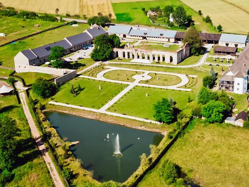 A környék, Zamek Rycerski in Sobkow