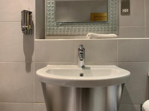 High View Serviced Apartments - image 11