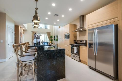 Beautiful Townhome Close to Disney Orlando Townhome 3149 - image 4