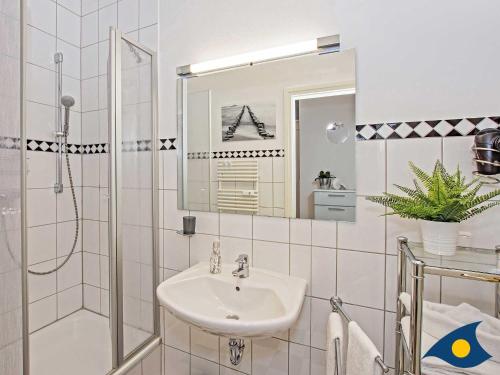 Villa Lucie Else Whg 04 Backbord 161m von Kaiserbädersaal entfernt