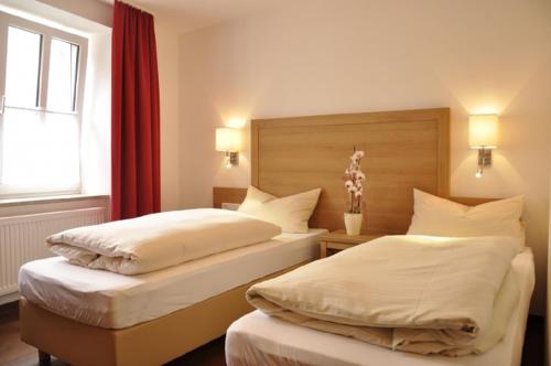 Hotel Gasthof zum Goldenen Lamm - image 7