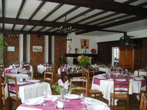 Hotel du Commerce Chez Stephane in Saint-Claud