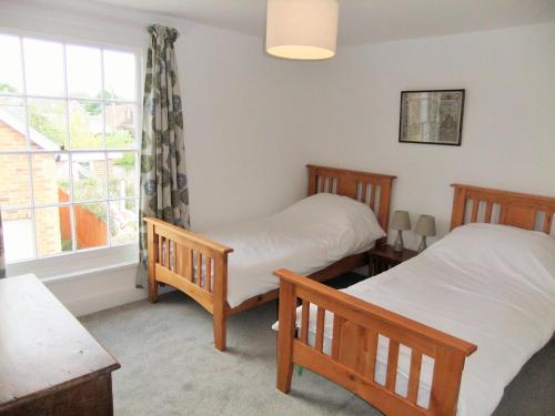 Admirals Cottage - image 2