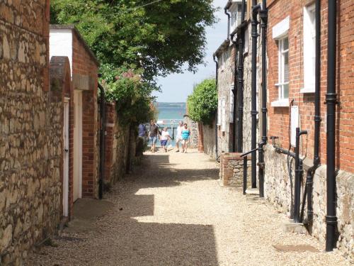 Admirals Cottage - image 4