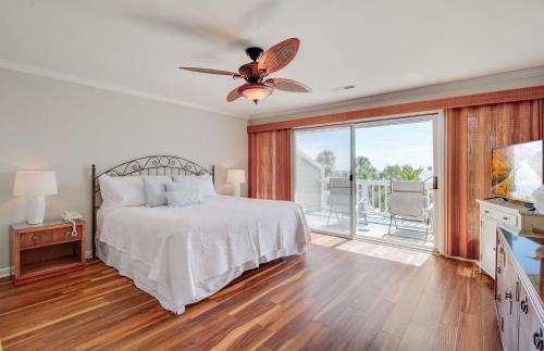 20 Beach Club Villa - image 3