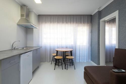 BUS STATION Suites & Studios 3