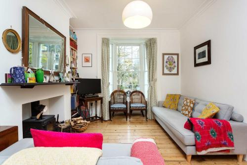 Veeve - Classic Kentish Townhouse gîte à louer Kentish Town Station