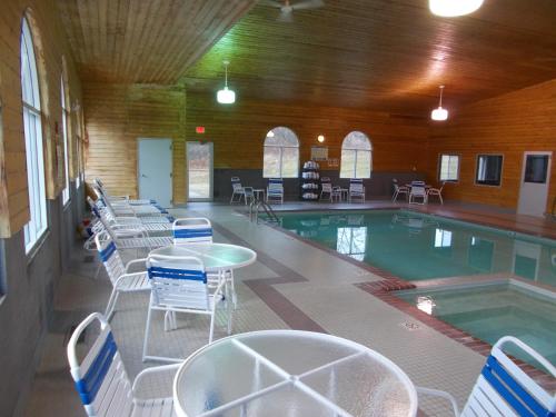 Northwoods Best Inn - image 6