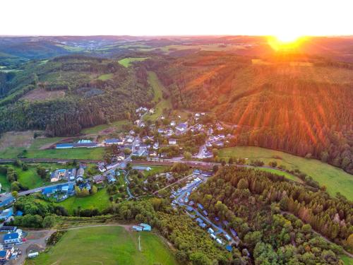 Alentours, Basic vakantiehuisje op val d'Or in Enscherange