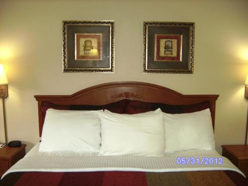 All American Inn & Suites Branson