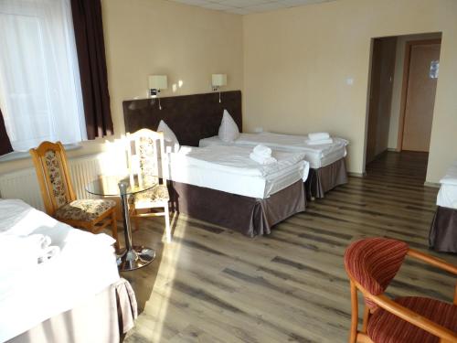 Hotel Relax - image 5