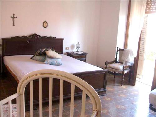  Apartment with one bedroom in Sant´Antioco with wonderful sea view and enclosed garden 3 km from the beach, Pension in SantʼAntìoco bei Canai