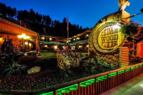 Cedar Wood Inn - image 10