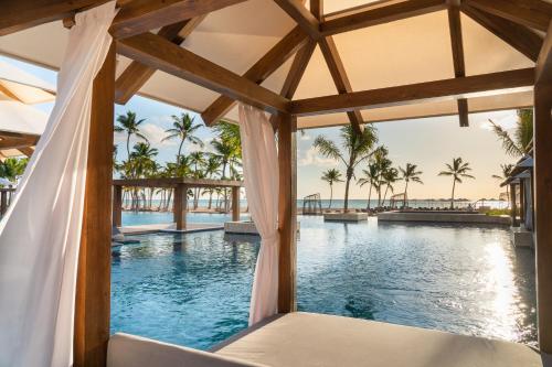สระว่ายน้ำ, Hyatt Zilara Cap Cana in แก๊ป กานา