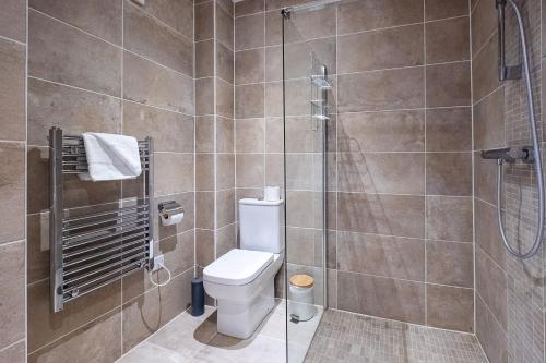 Three Tuns Apartments - Ash - image 4