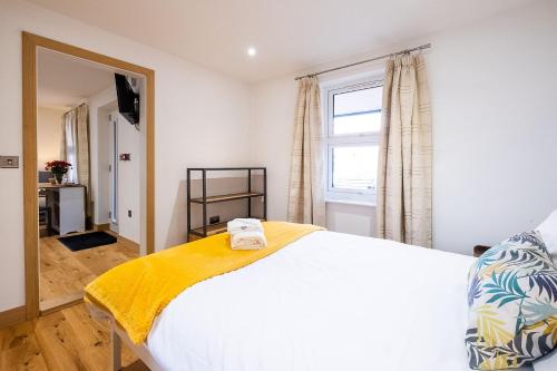 Three Tuns Apartments - Sycamore - image 7