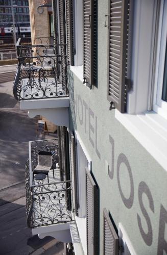 Boutique Hotel Josef - image 4