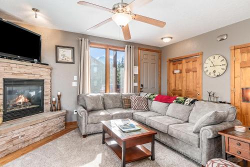 Mount Cirrus 10B Condo - image 5