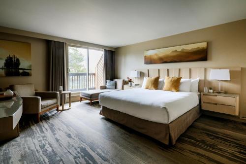 King Room with Balcony