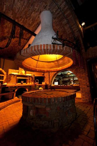 Hotel Restaurant Bujtina e Gjelit - image 13