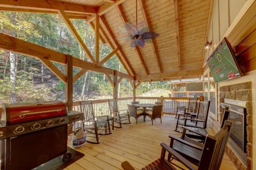 Blue Lagoon Cinema chalet photo 3