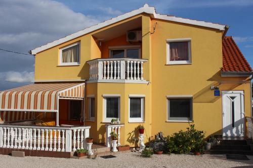  Apartment Leon in Zadar