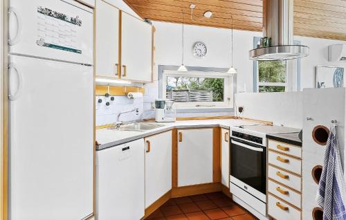 Kitchen, Awesome Home In Gedser With Sauna in Gedser