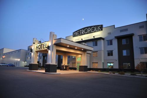 Metropolis Resort - Eau Claire