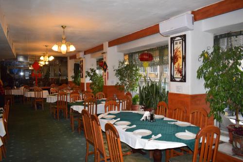 Slavyanska Beseda Hotel - main image