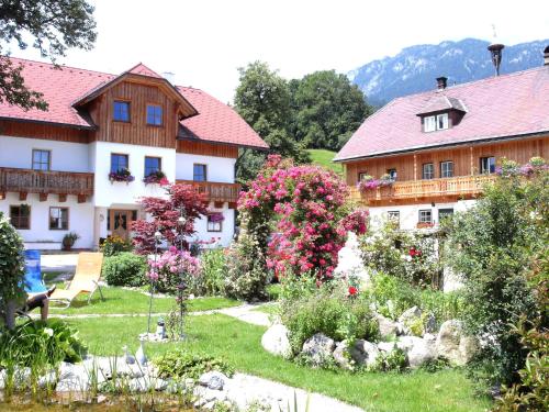 B&B Haus im Ennstal - Biohaus Florian - Bed and Breakfast Haus im Ennstal