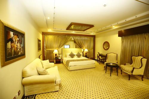 巴利亞大酒店＆度假村 (Bahria Grand Hotel & Resort) in 拉合爾