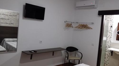 Hostal Almagro - image 3