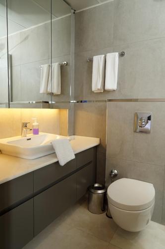 MENE SUITES - image 8