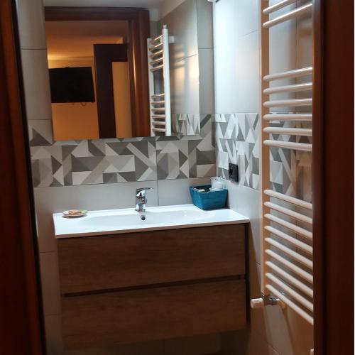 Italia Apartment - image 13