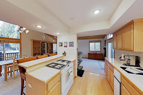 New Listing! Alder Creek Retreat Near Slopes home - image 9