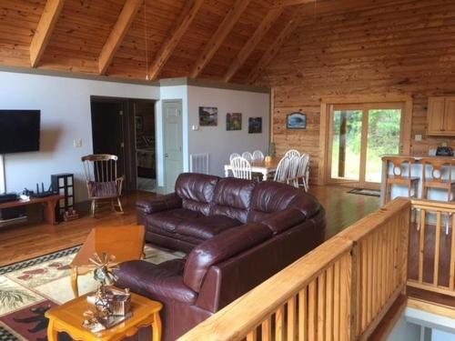 Three Daughters Home - image 6